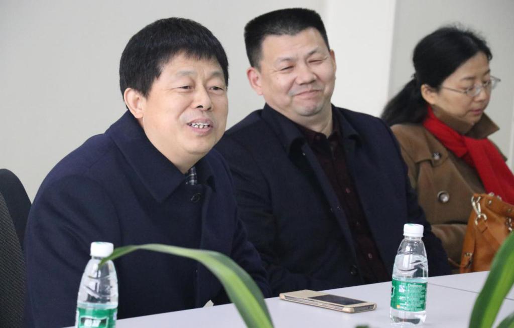 乐动·官方站官网-乐动(中国)
董事长谭建华率队赴常德博爱康复医院调研