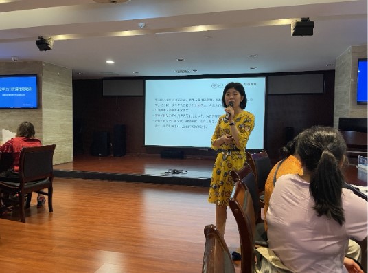 “强化岗位技能，培养业务人才” ——乐动·官方站官网-乐动(中国)养老联合湖南中医药大学护理学院组织开展养老护理员专题培训