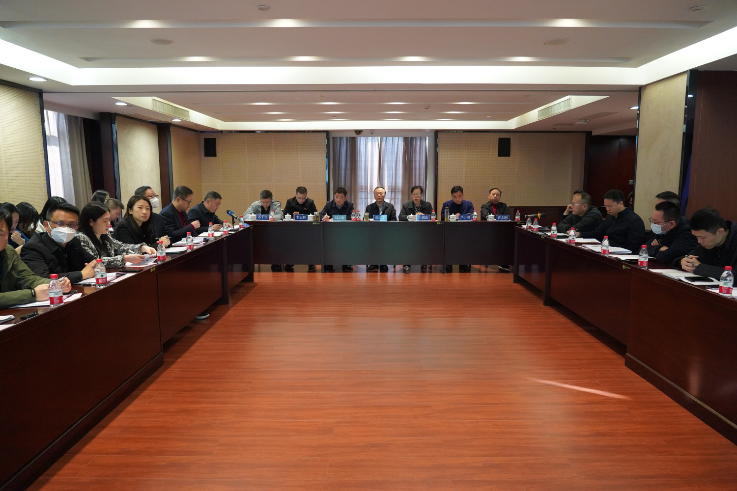 务虚求实起好步 谋定而动布好局——乐动·官方站官网-乐动(中国)召开2023年经营发展工作务虚会